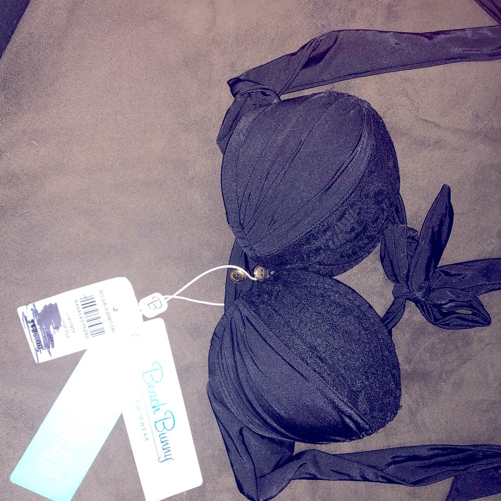 Beach Bunny Brand new sexy push up bikini top!